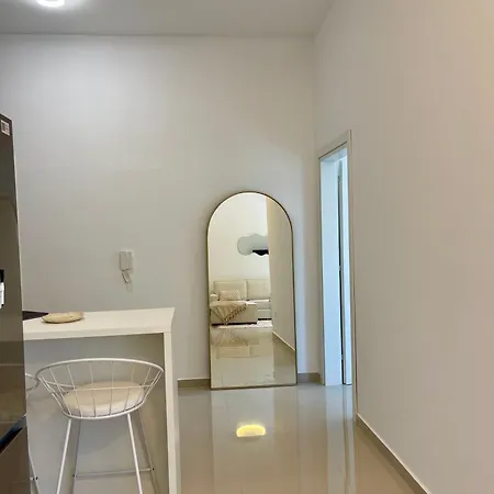 Cozy And Modern Centre * ساراندا