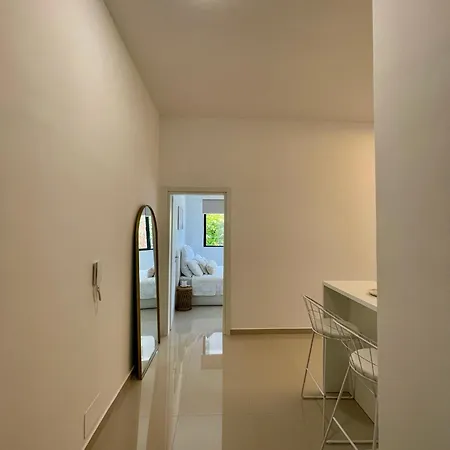 Cozy And Modern Centre شقة *